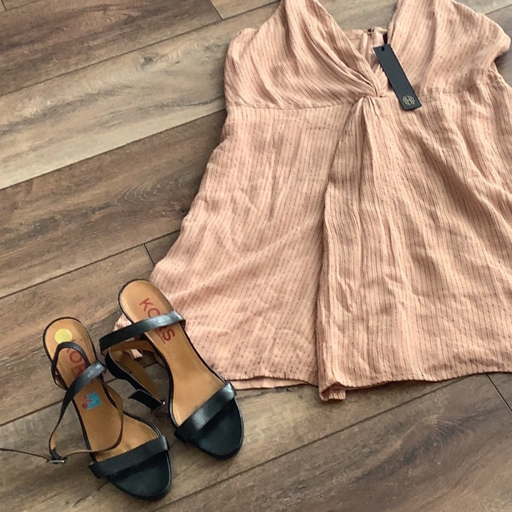 Gorgeous House of Harlow 1960 x REVOLVE dress NWT🎉🎉🎉 - Picture 2 of 12